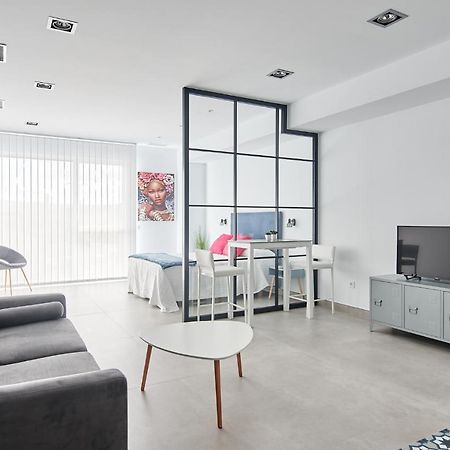 9 Nidos Centrica Suites - Nuevo Plasencia Exterior photo